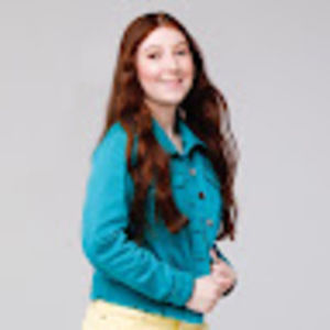 Meet your Posher, Larissa